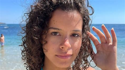 Caiu na Net Nudes da Gabriella Saraivah .